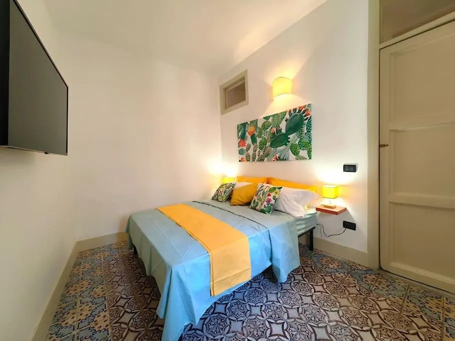Centro Storico-Marina Free Parking Wifi Netflix Apartment Palermo Italy
